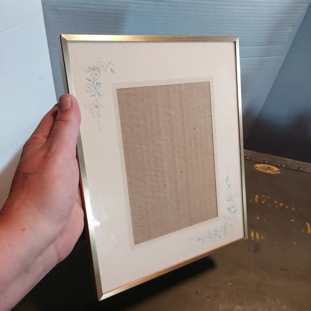 Vintage Gold Metal Picture Frame Floral Watercolor Mat 8x10 Tabletop Wall Mount